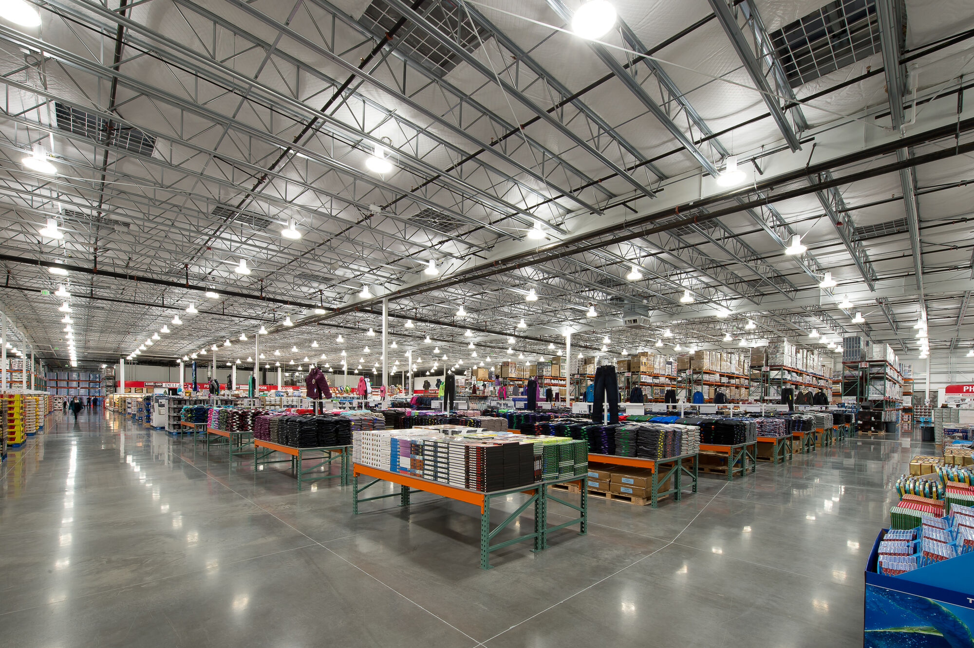 The Bellingham Costco Warehouse in WA boasts high ceilings and bright lighting, thanks to expert electrician services. While it's known for its spacious and organized environment, customers in Vancouver, WA should also prioritize professional electrician services to enhance their own spaces with optimal lighting solutions.